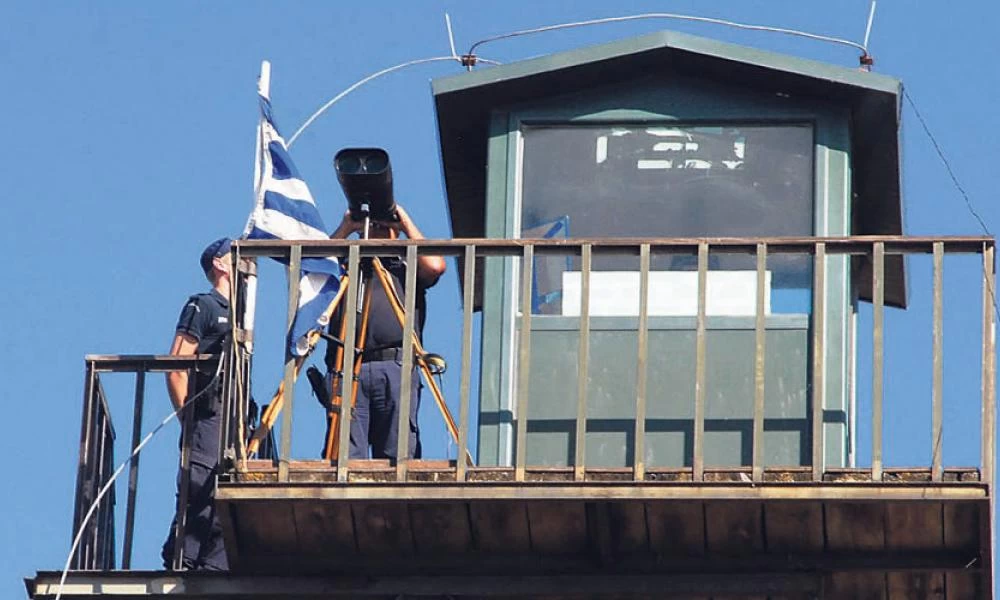 Πρόσληψη 800 ακόμη συνοριακών φρουρών στον Έβρο